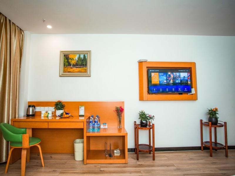 Vatica Shangdong Zaozhuang Tengzhou Railway Station Hotel Exterior photo